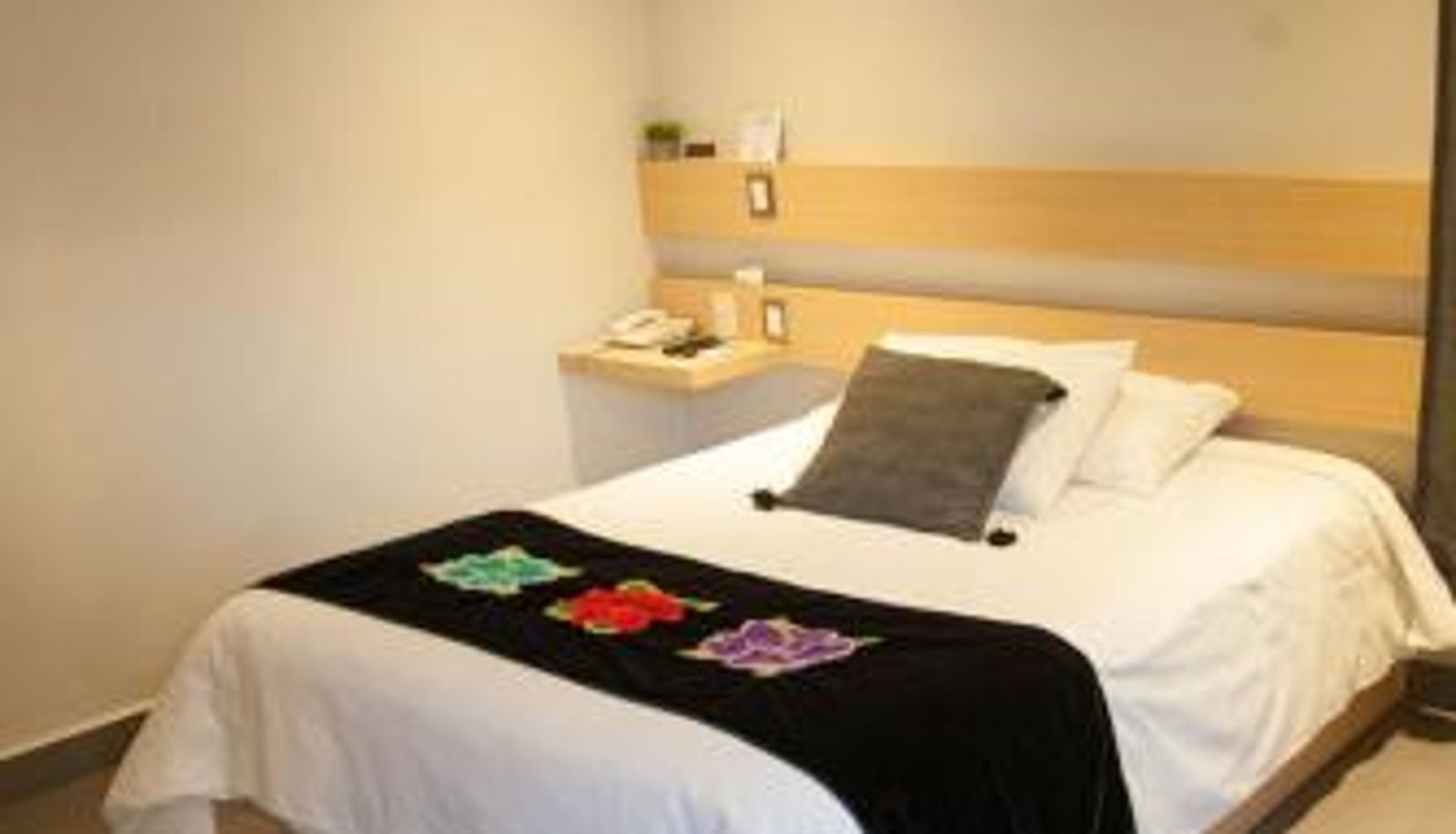 Zimmer - Maria Ines Hotel Suite