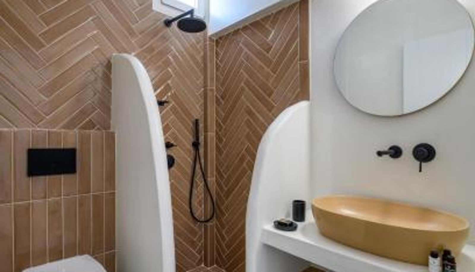 Bathroom - Remezzo Bayfront Suites