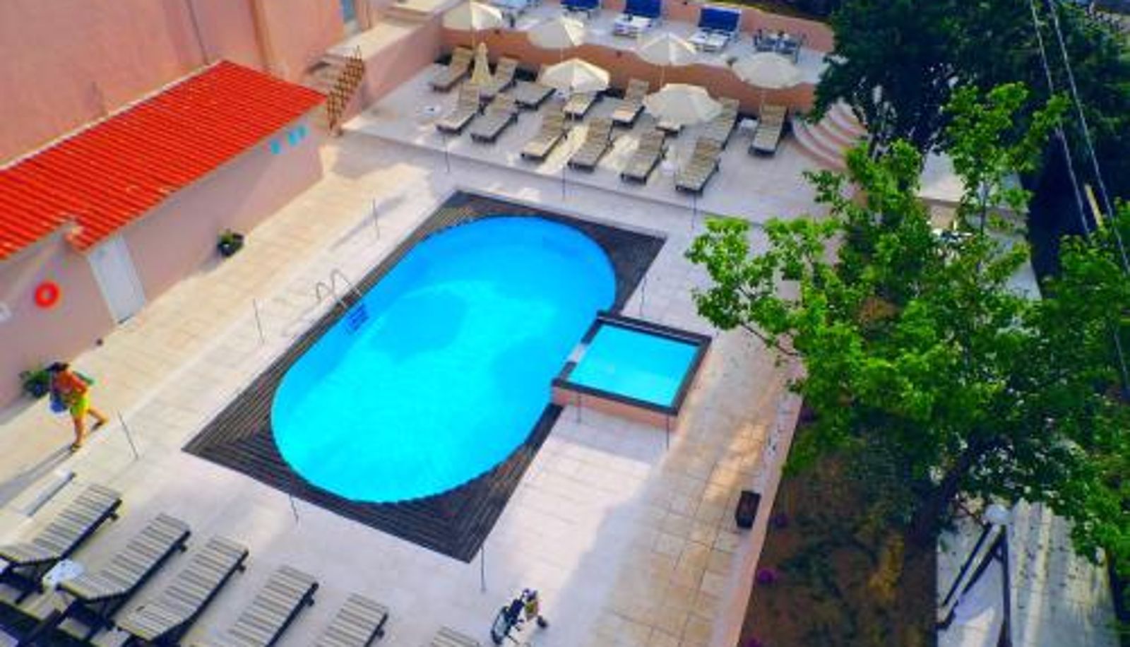 Pool - Golden Beach Hotel