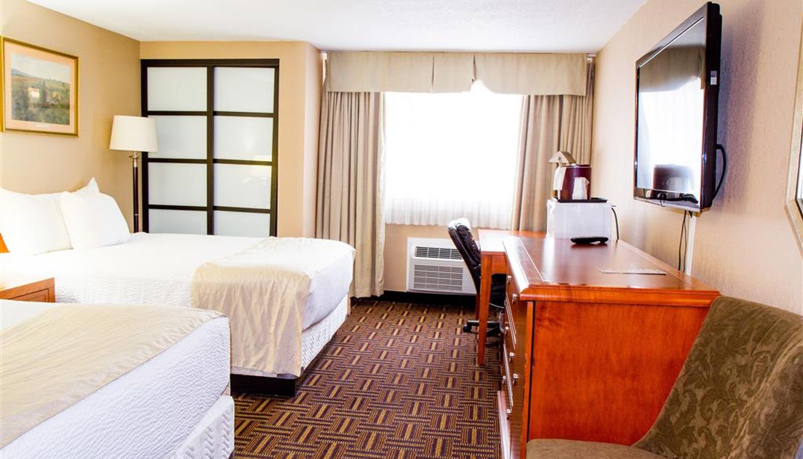 Zimmer - Wyndham Garden Medicine Hat Conference Center