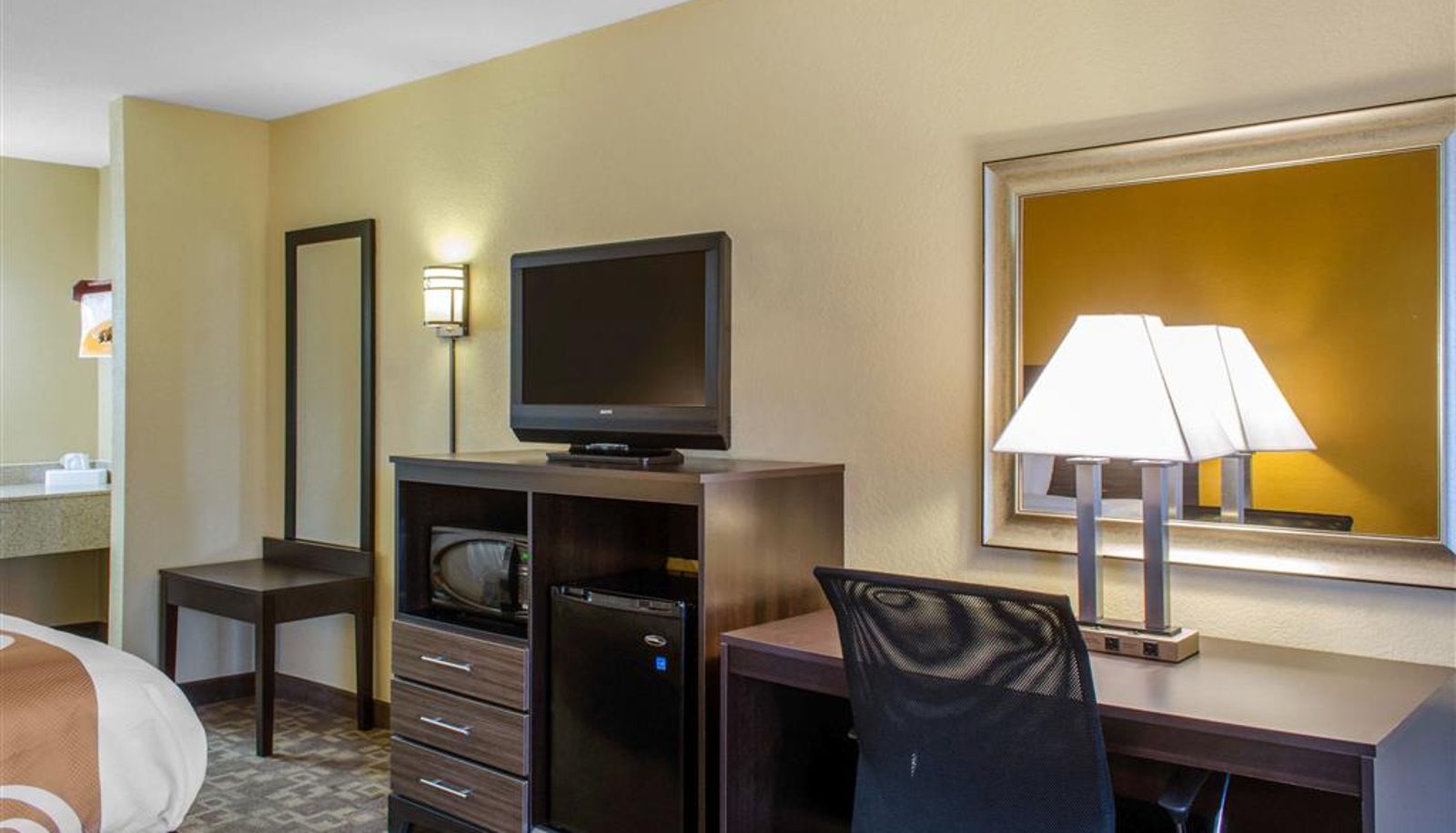 Room - Quality Inn University Area
