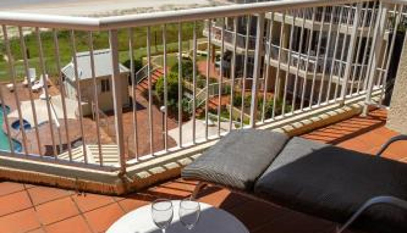 Apartamento - Crystal Beachfront Apartments