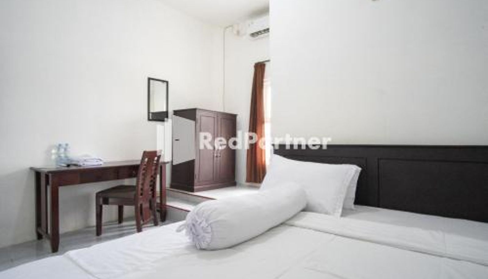 Zimmer - Katup Guest House Syariah Mitra RedDoorz