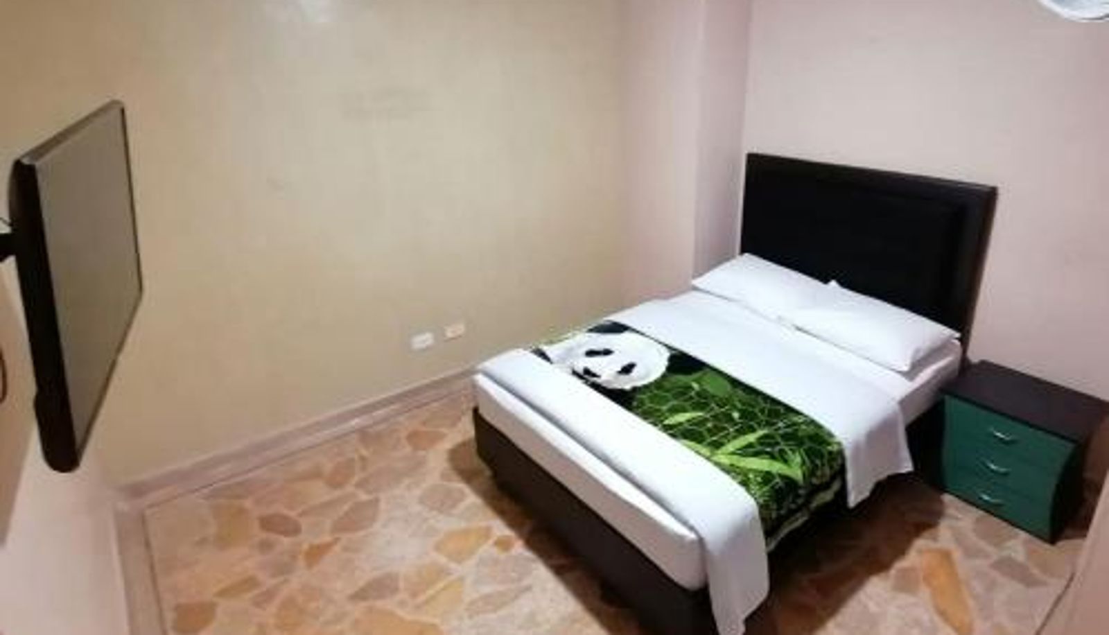 Room - HOTEL GOLDEN SUITE
