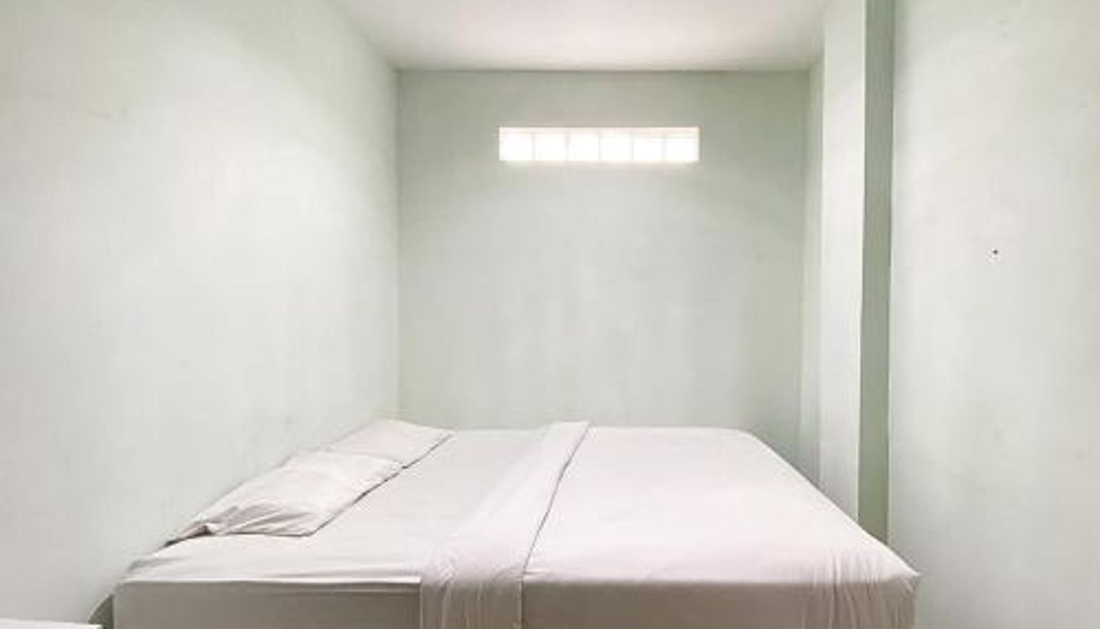 Room - RedDoorz Hostel at FInest Medan