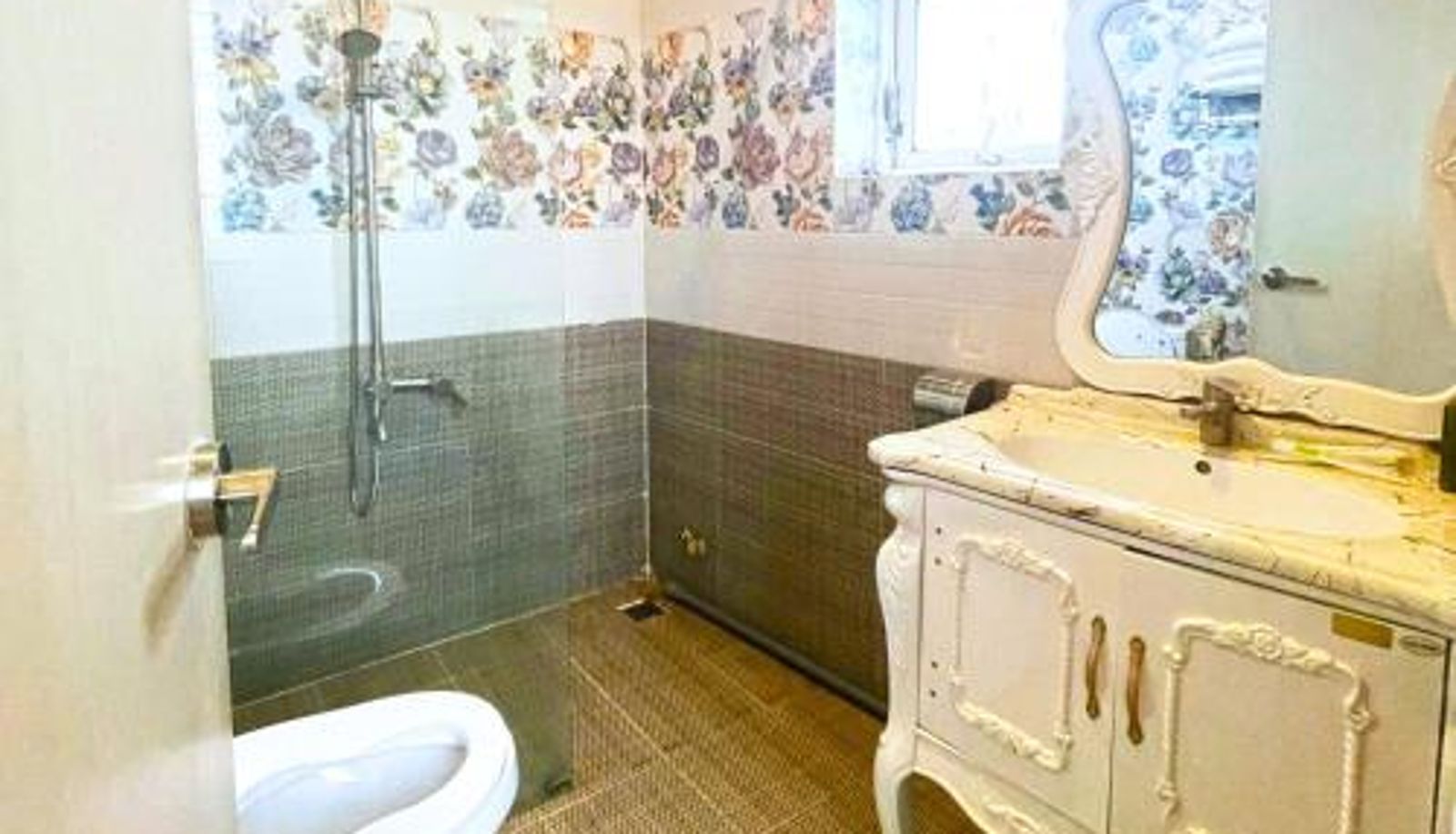 Cuarto de baño - BIG Central Hotel Can Tho - 7 Minutes to Ninh Kieu Wharf