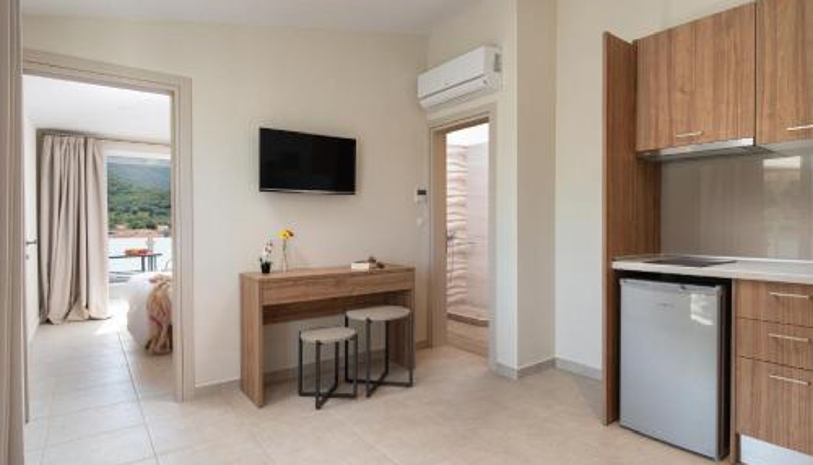 Info - Astra Sarti Luxury Suites