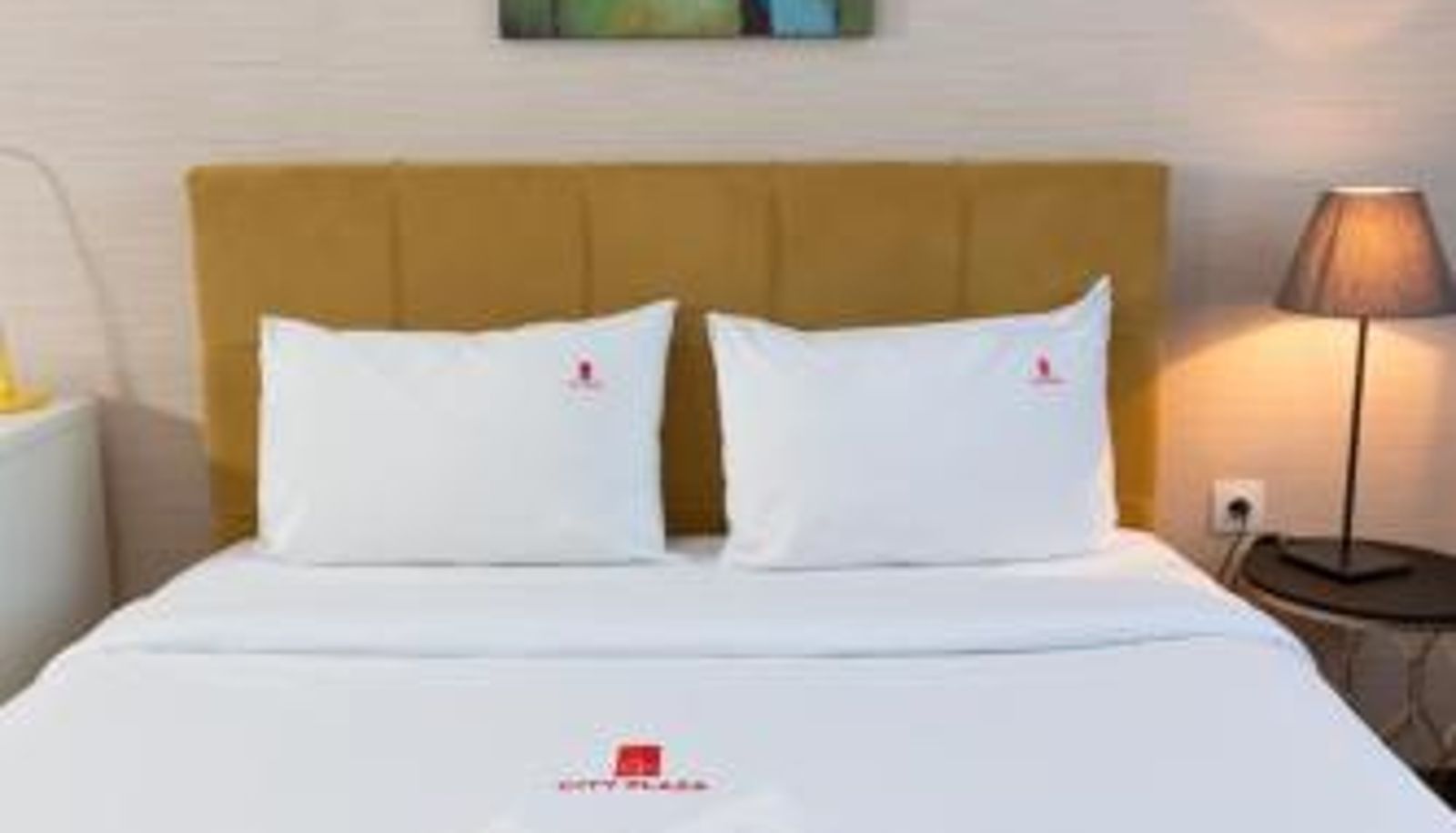 Info - City Plaza Apartments & Rooms