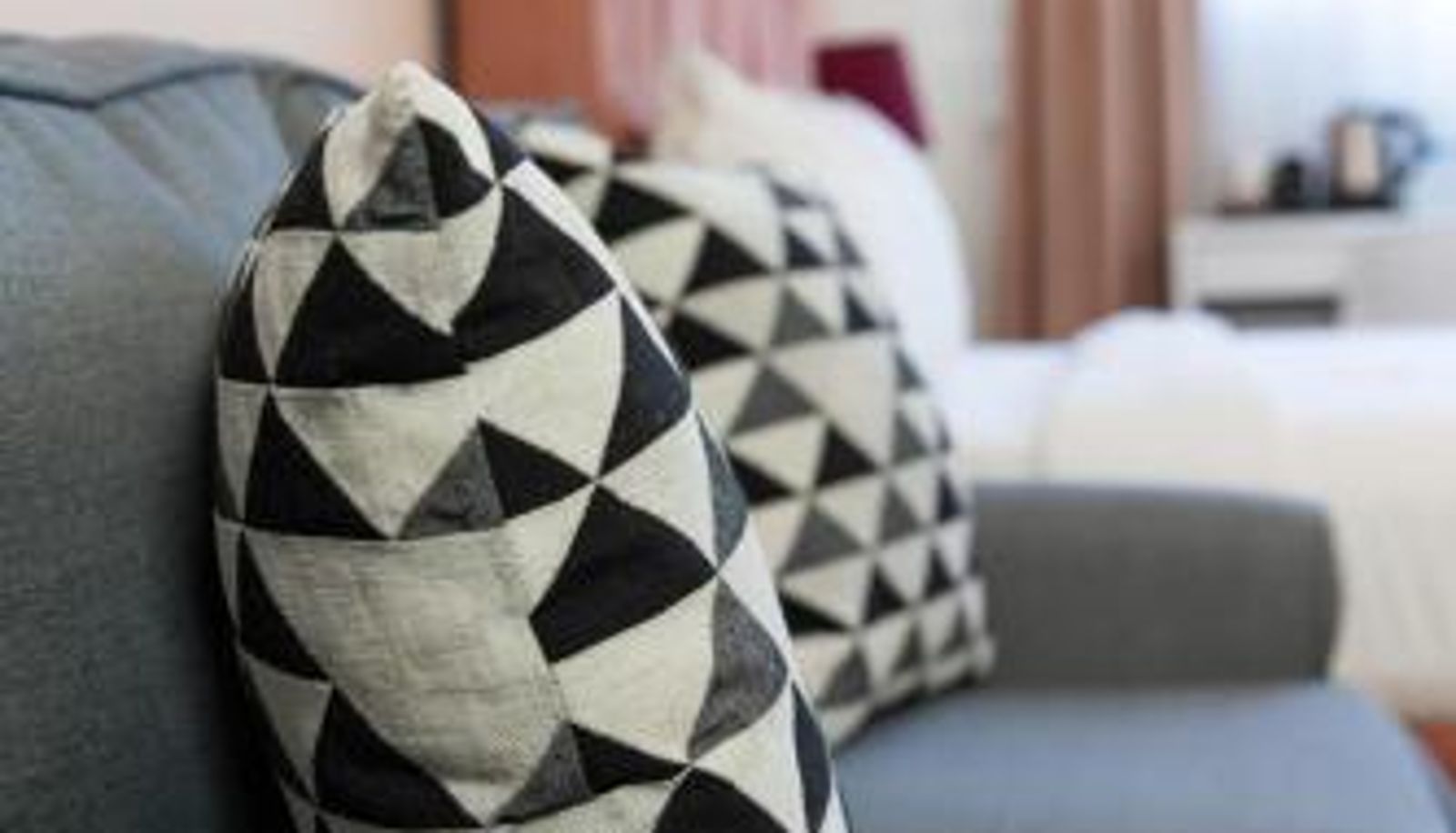 Info - City Plaza Apartments & Rooms