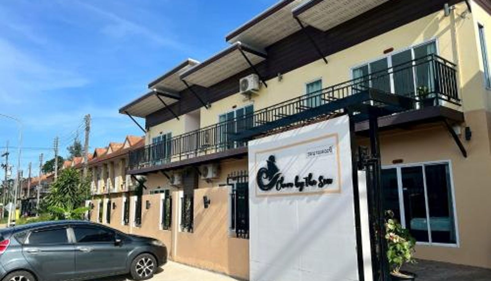Zewnętrzna część hotelu - Anyavee Chom By The Sea