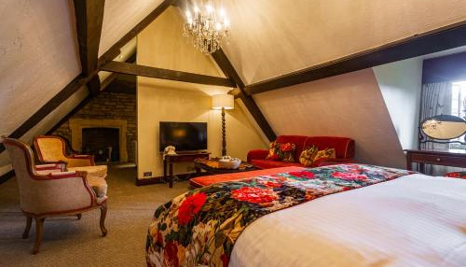 Suite - Cambridgeshire - The Coaching Inn Group  Stilton The Bell Inn