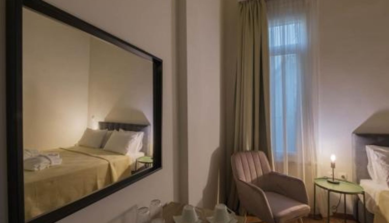 Zimmer - Agora Residence