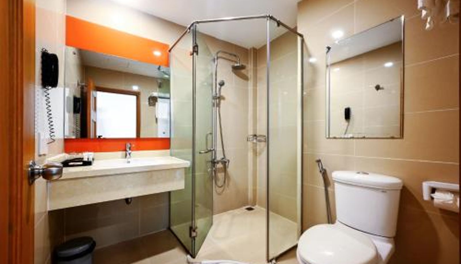 Badezimmer - TTC Hotel Deluxe Airport