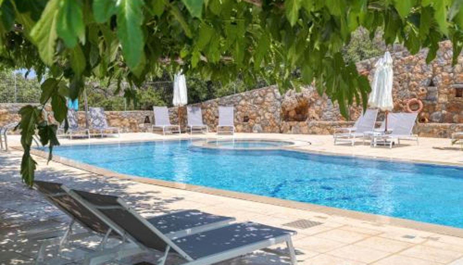 Info - Sunny Hill Adults Only by Estia