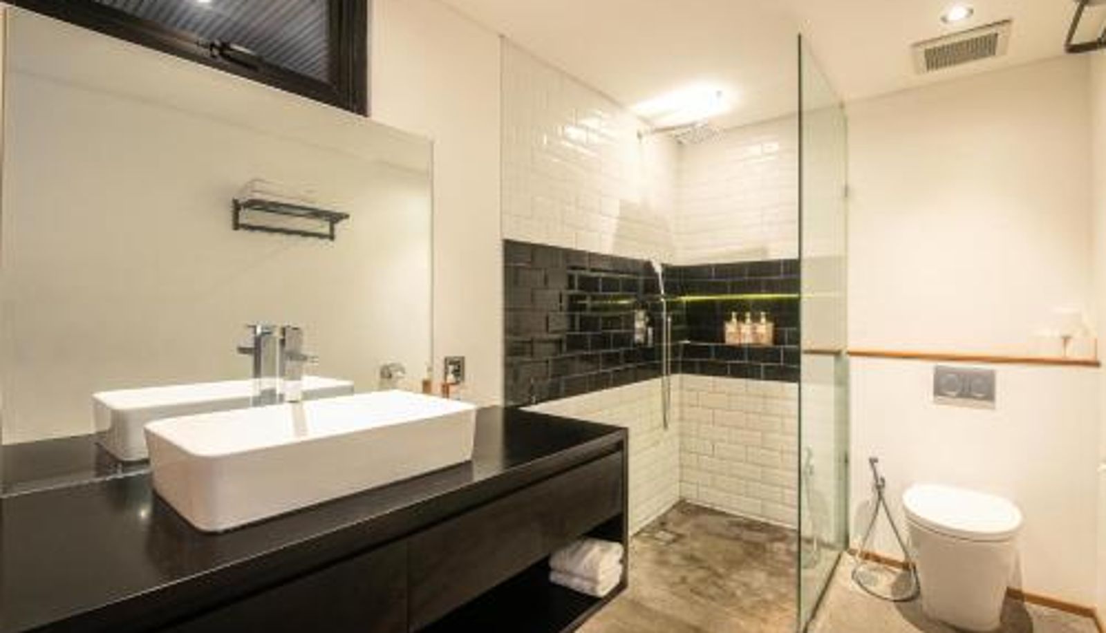 Standardzimmer - Expansive Loft 200m from Canggu Beach Haven