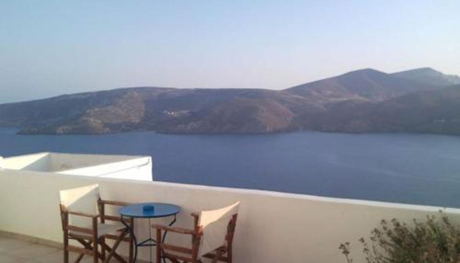 Info - Asvestoti maisonettes Blue house