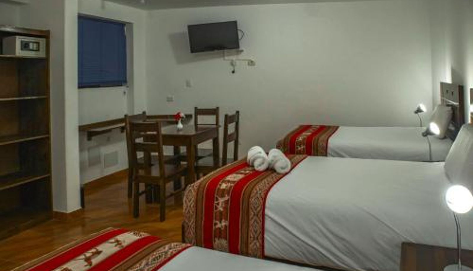 Triple room - Hotel Del Prado Hometown
