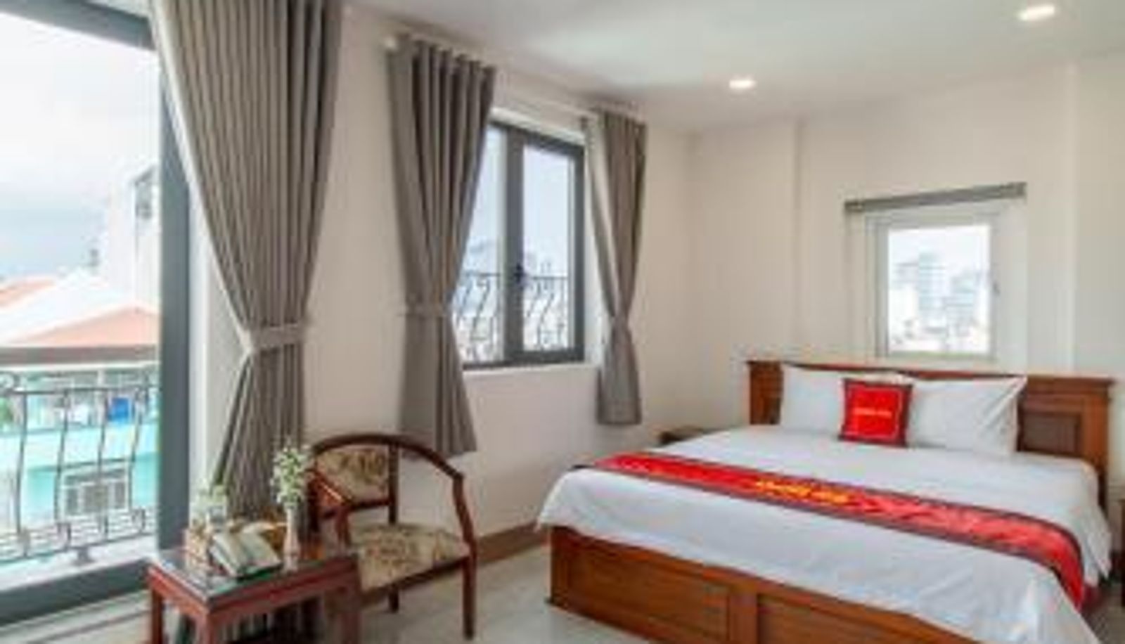 Información - Apogee Hotel