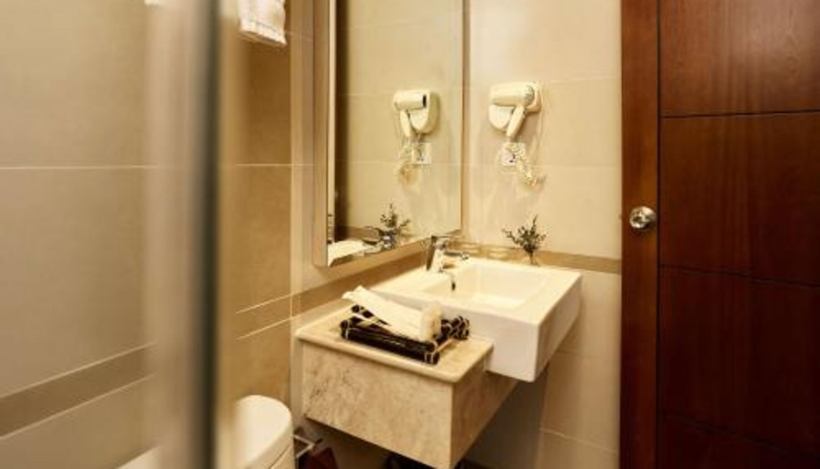 Bathroom - GK Central Hotel