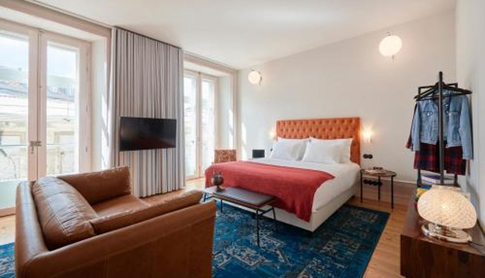Info - Cais Urban Lodge
