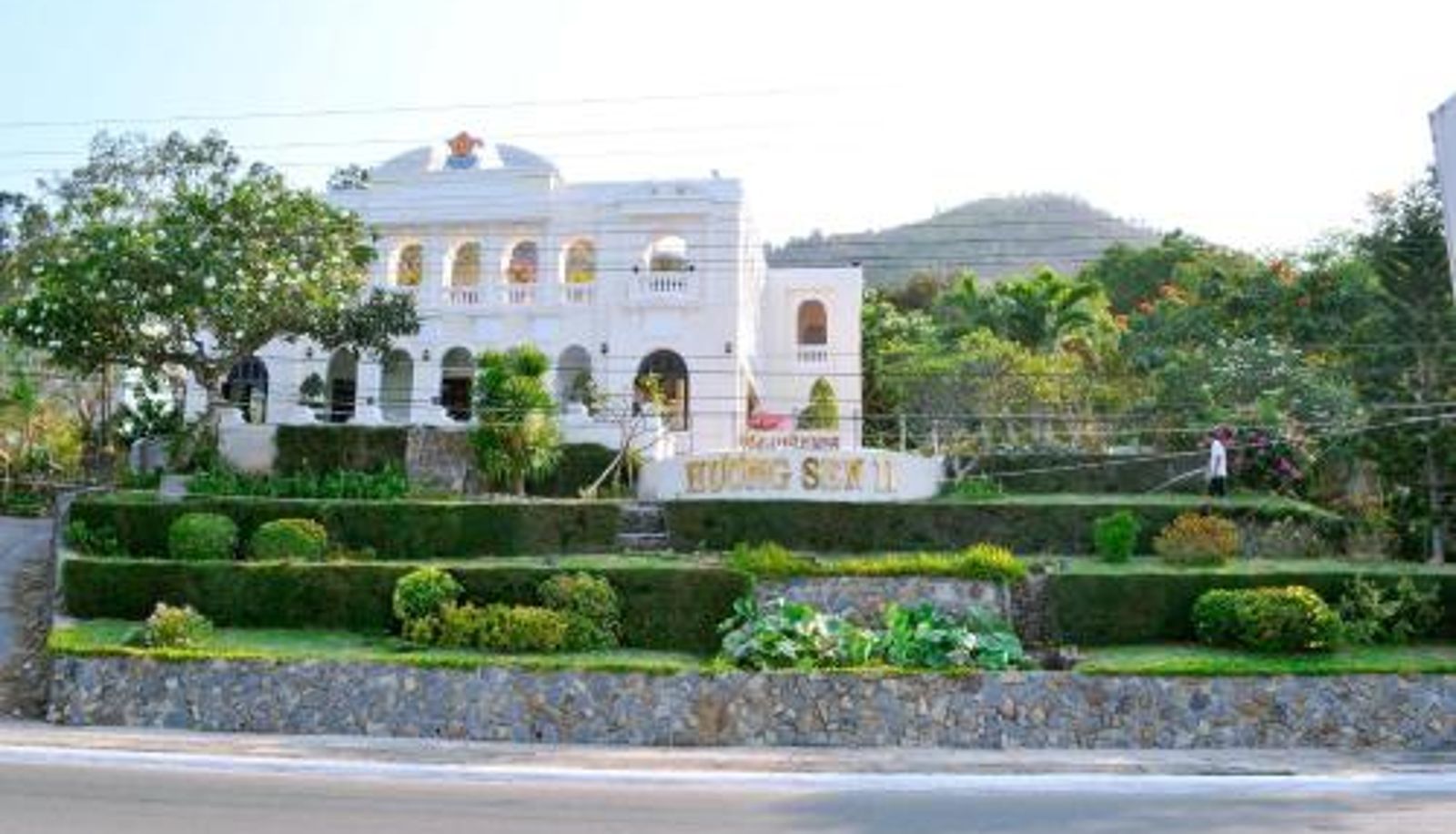 Hotel outdoor area - Huong Sen 2 Vung Tau Hotel