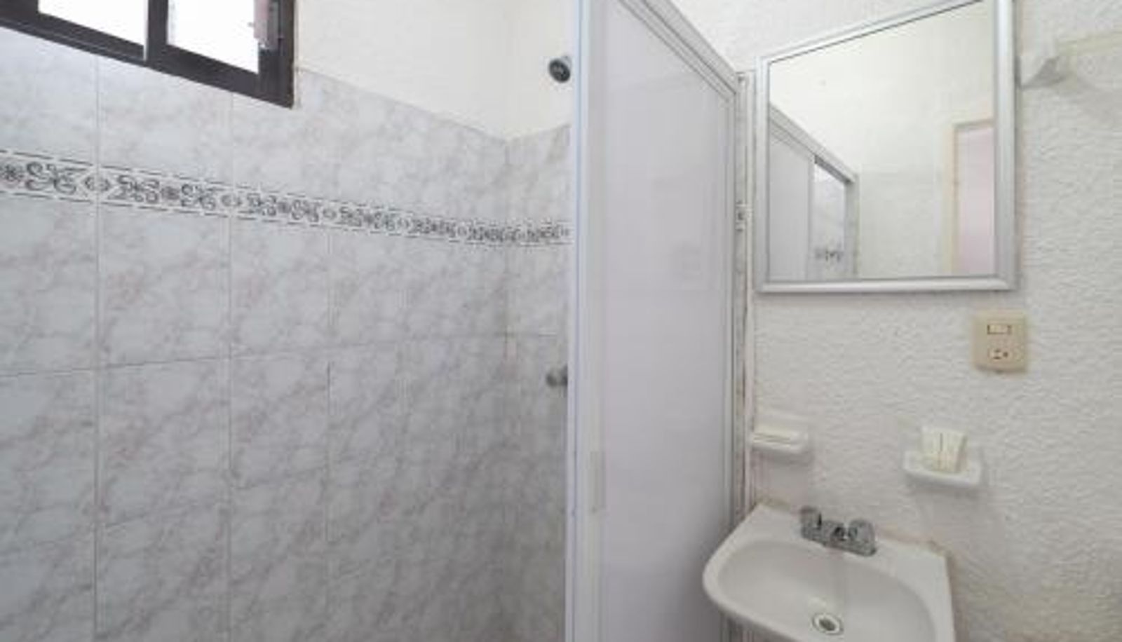 Triple room - Hotel Imperial Laguna Faranda Cancún