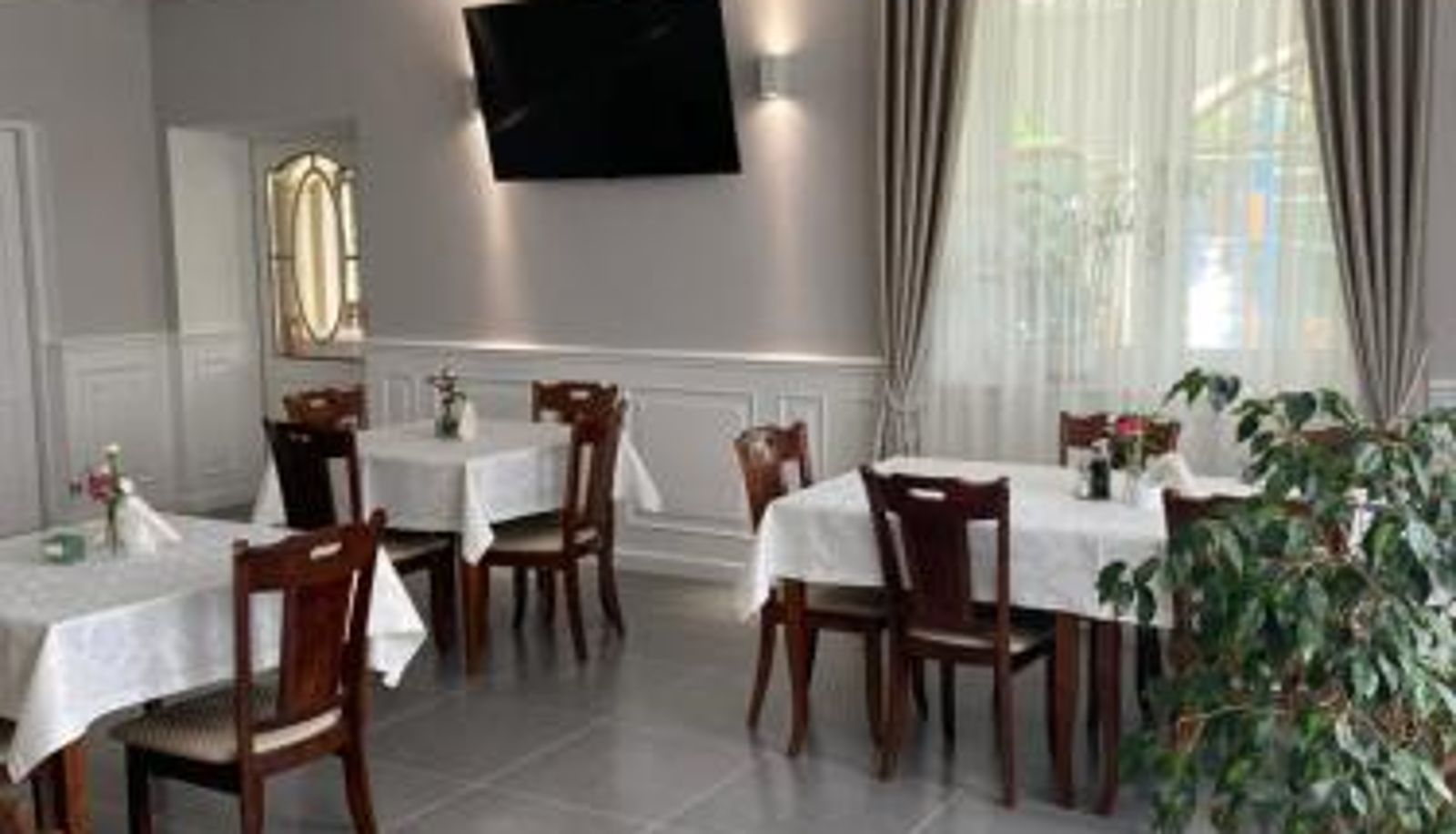 Frühstücksraum innerhalb des Restaurants - Hotel Zajazd Polonez