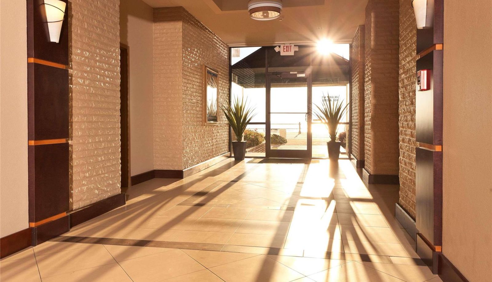 Lobby - Country Inn & Suites by Radisson Virginia Beach (Oceanfront)
