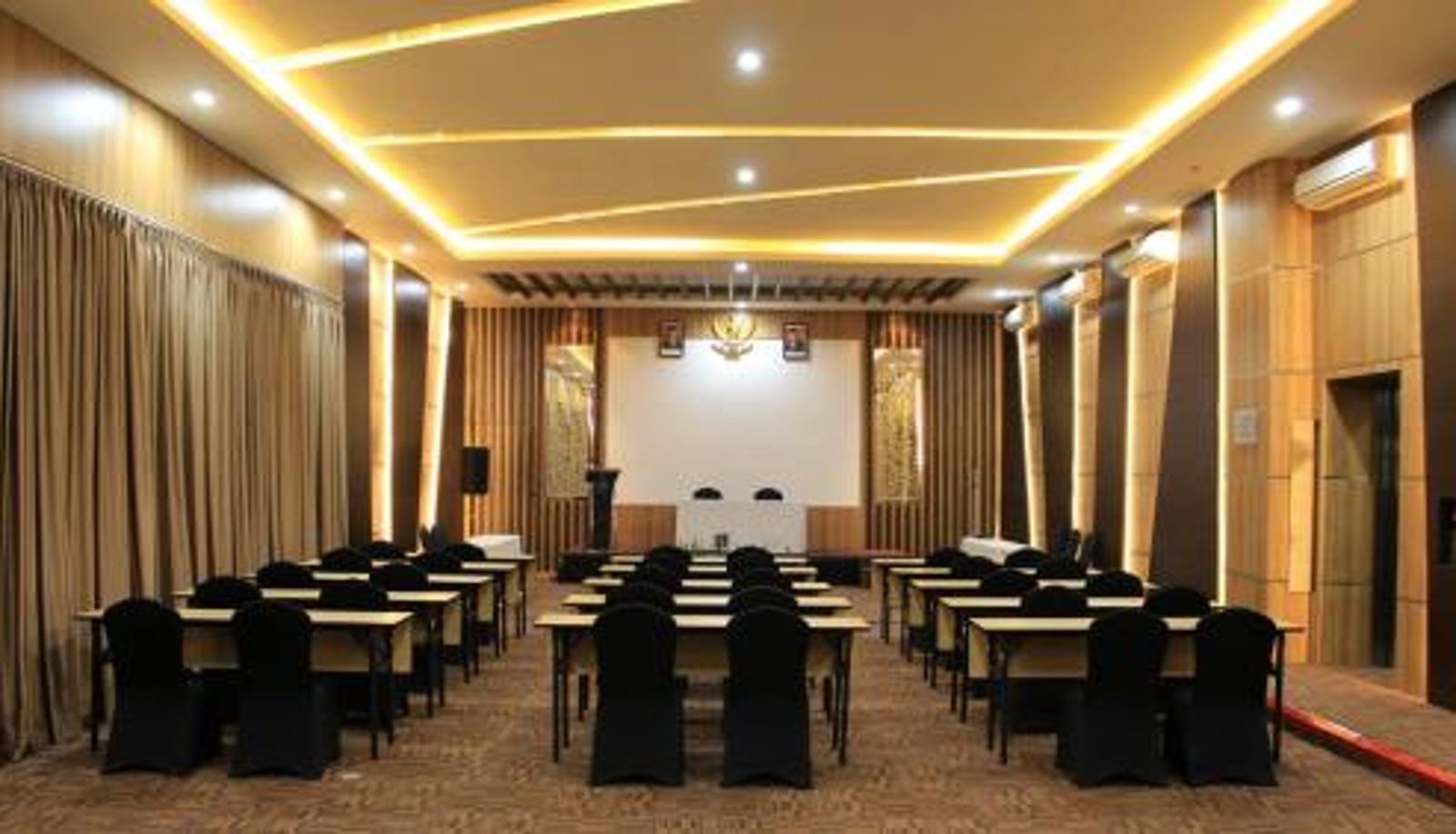 Info - KHAS Semarang Hotel