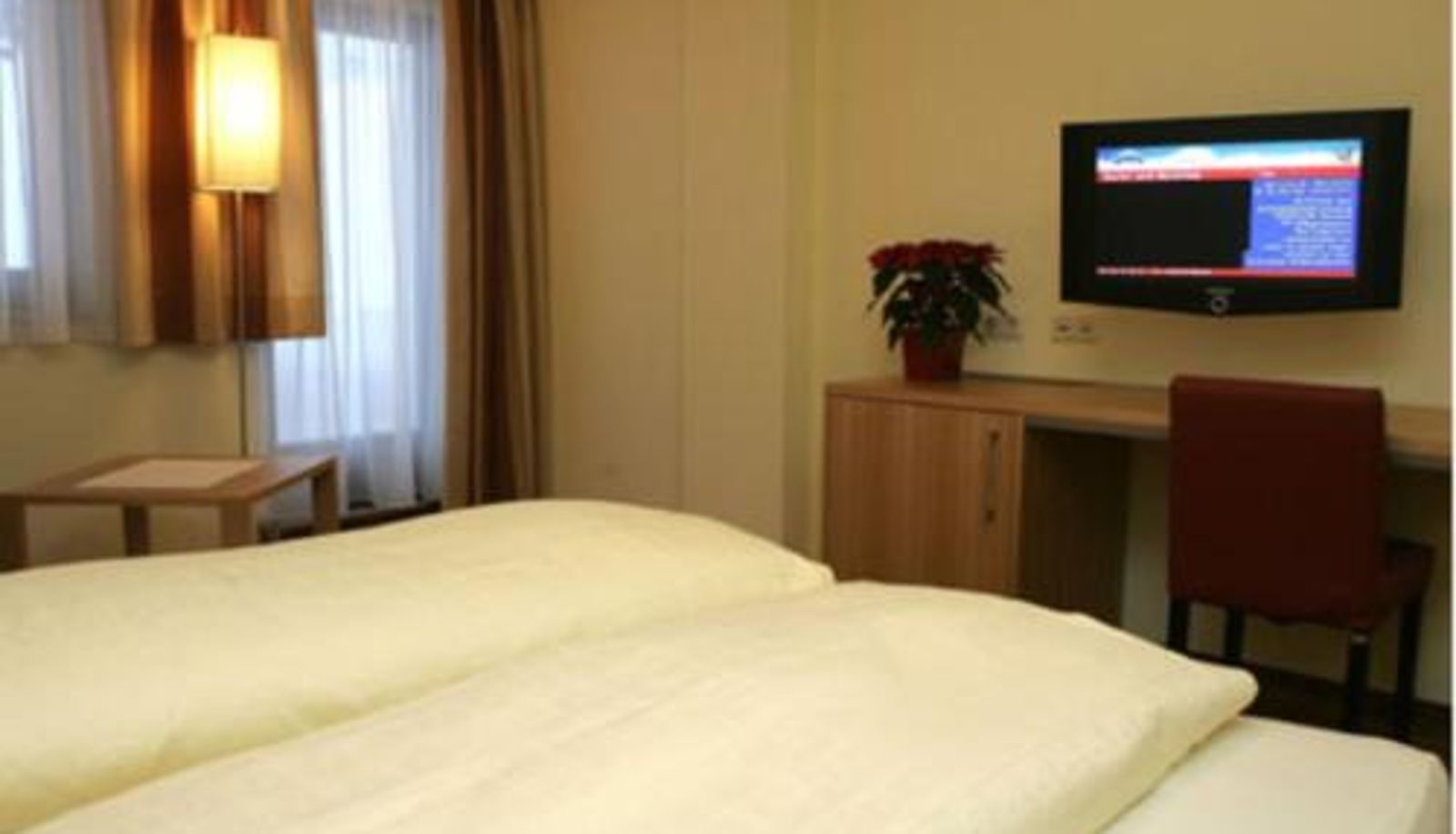 Información - Hotel Garni Bernadette