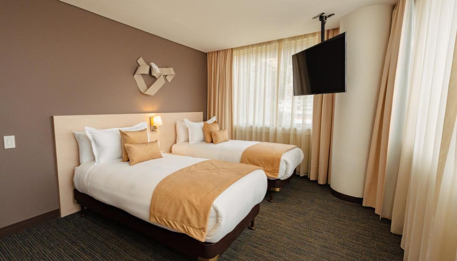 Info - LIV ZONA G HOTEL BY SARASTI