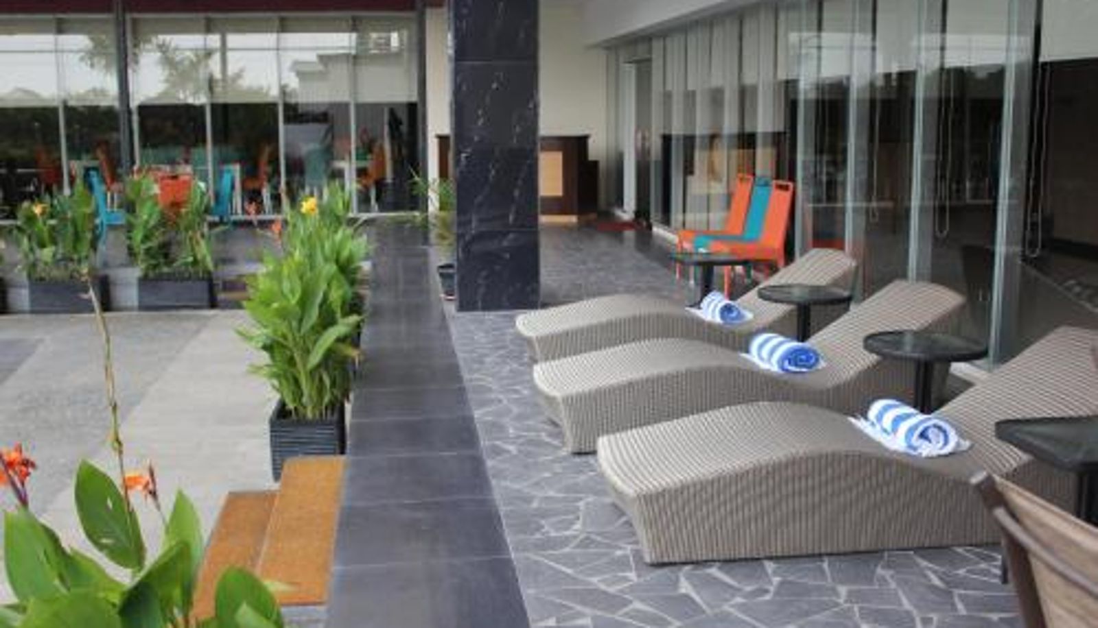 Zwembad - Asialink Premier hotel