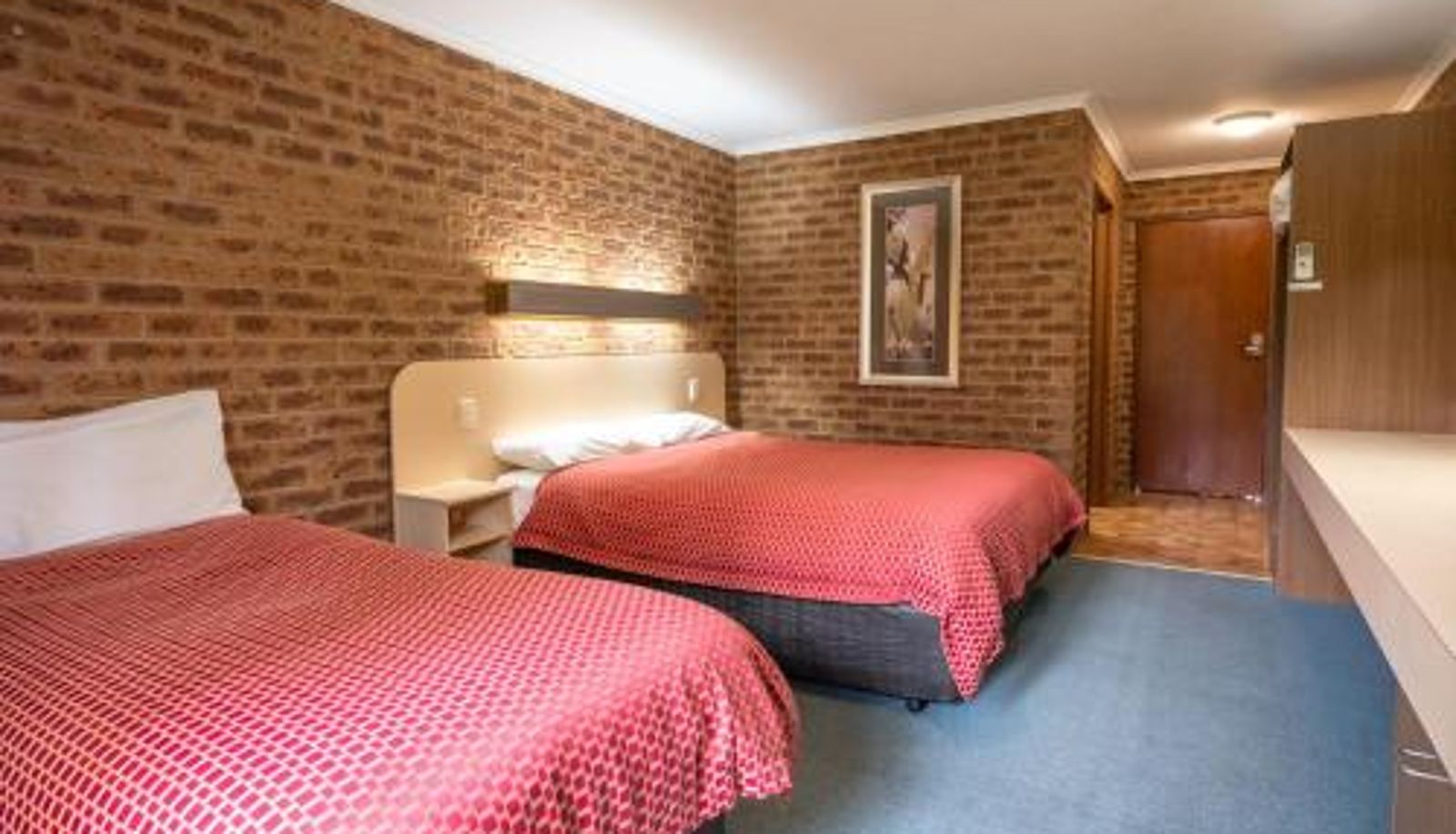 Info - Eildon Parkview Motor Inn Room 2