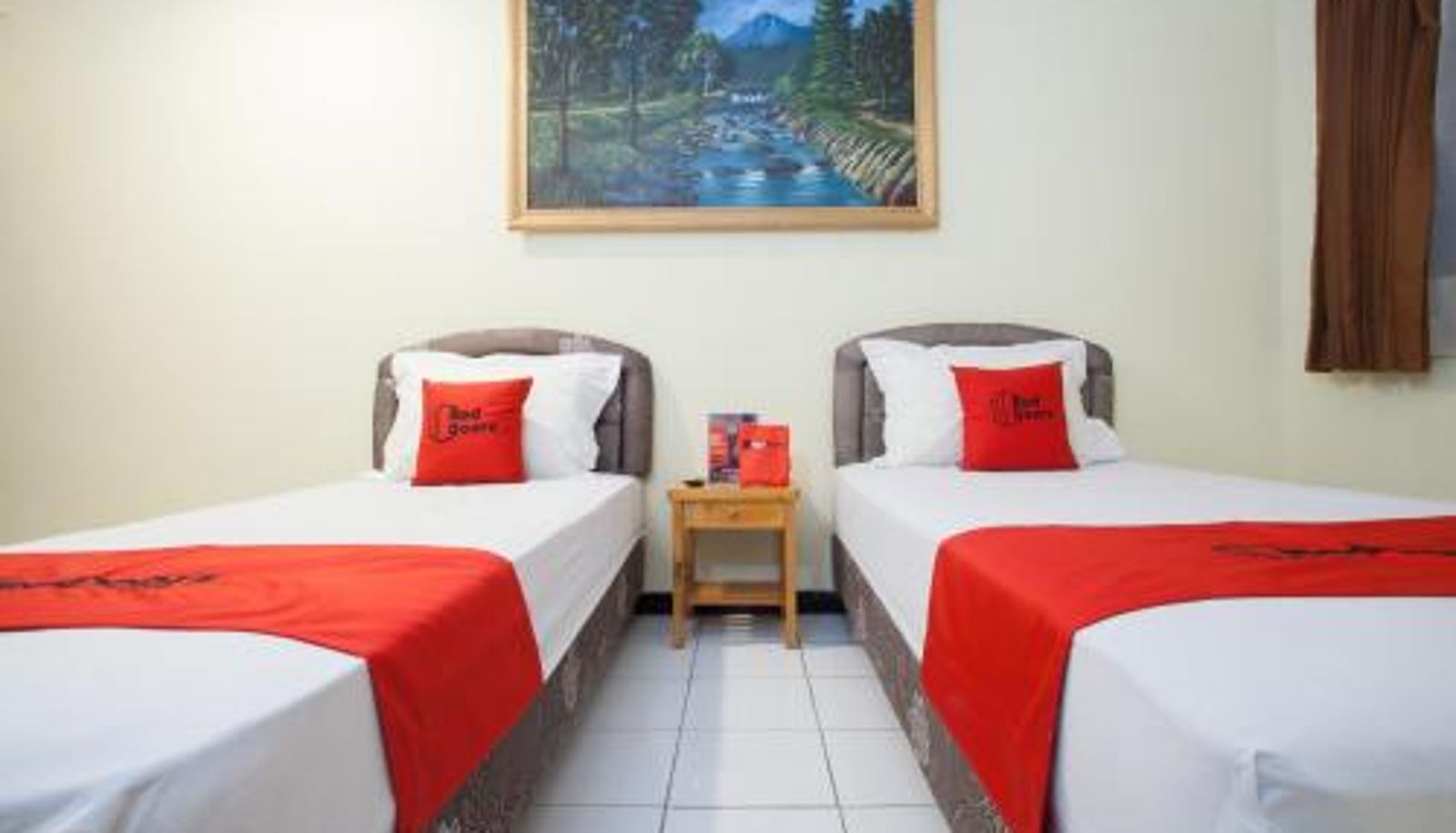Zimmer - RedDoorz At Pandan Inn Batu