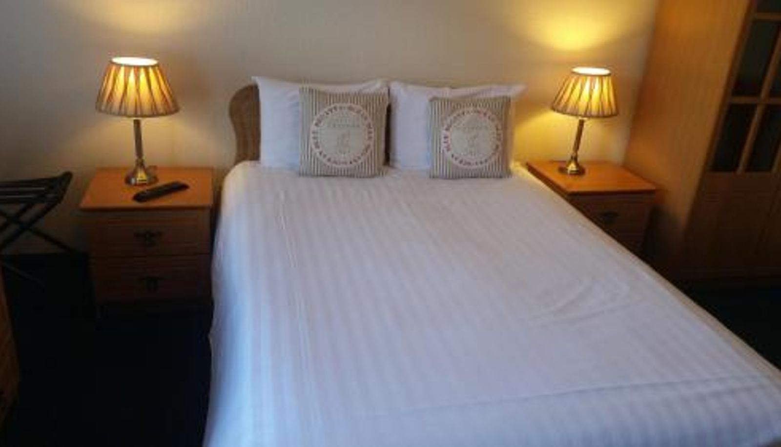 Zimmer - Halfway House Hotel