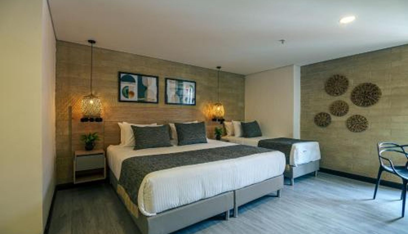 Habitación familiar - First Class Hotel