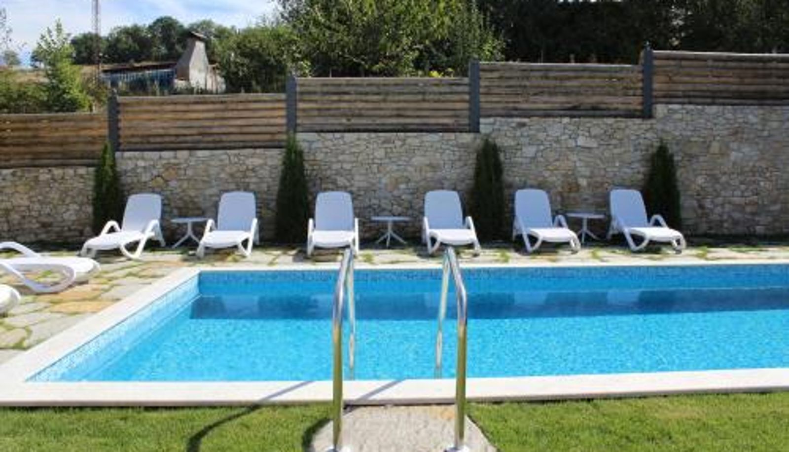 Pool - Family Hotel Friends Villa