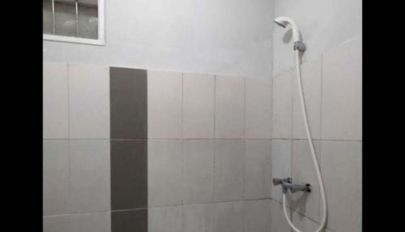 Cuarto de baño - RedDoorz near Alun Alun Batu 2