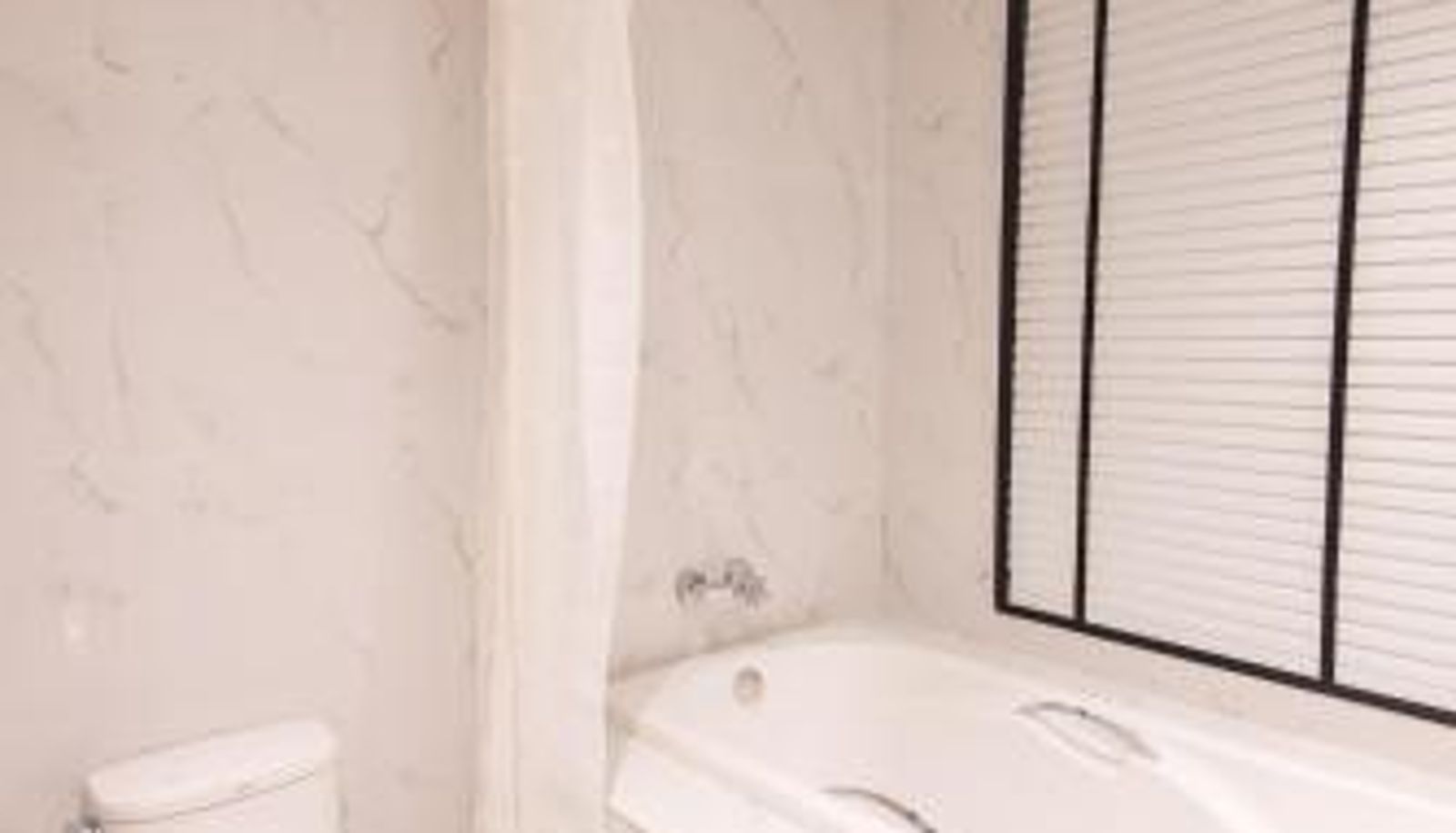 Badezimmer - Madison Bangkok Hotel