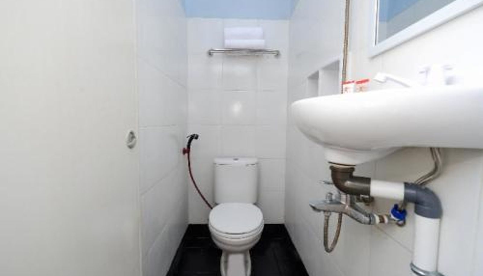 Badezimmer - Hotel O Paviliun Permata