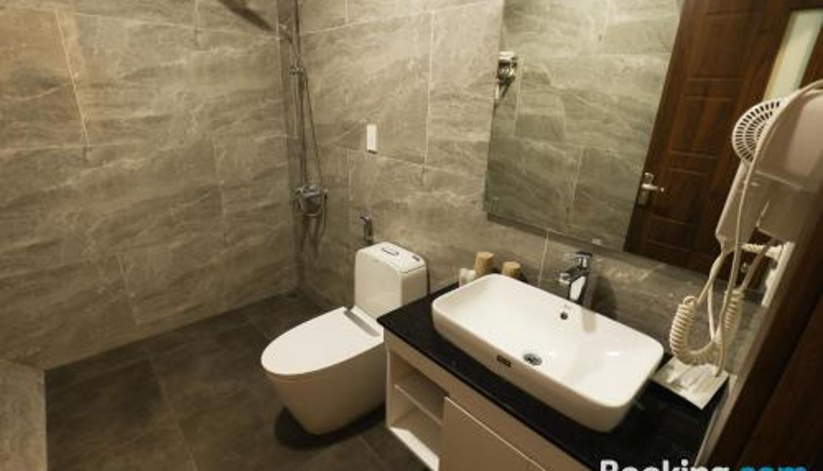 Badkamer - Royal Văn Phú Hotel
