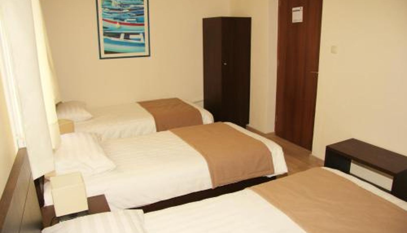 Driepersoonskamer - Rea Hotel