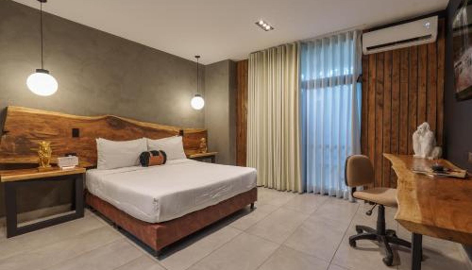 Info - Hotel Zelva Negra