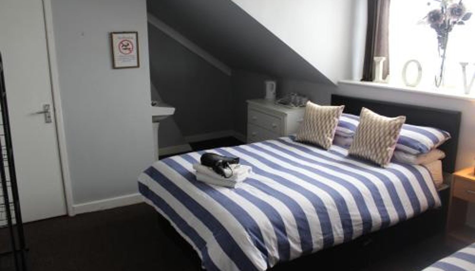 Chambre - The Vale Hotel