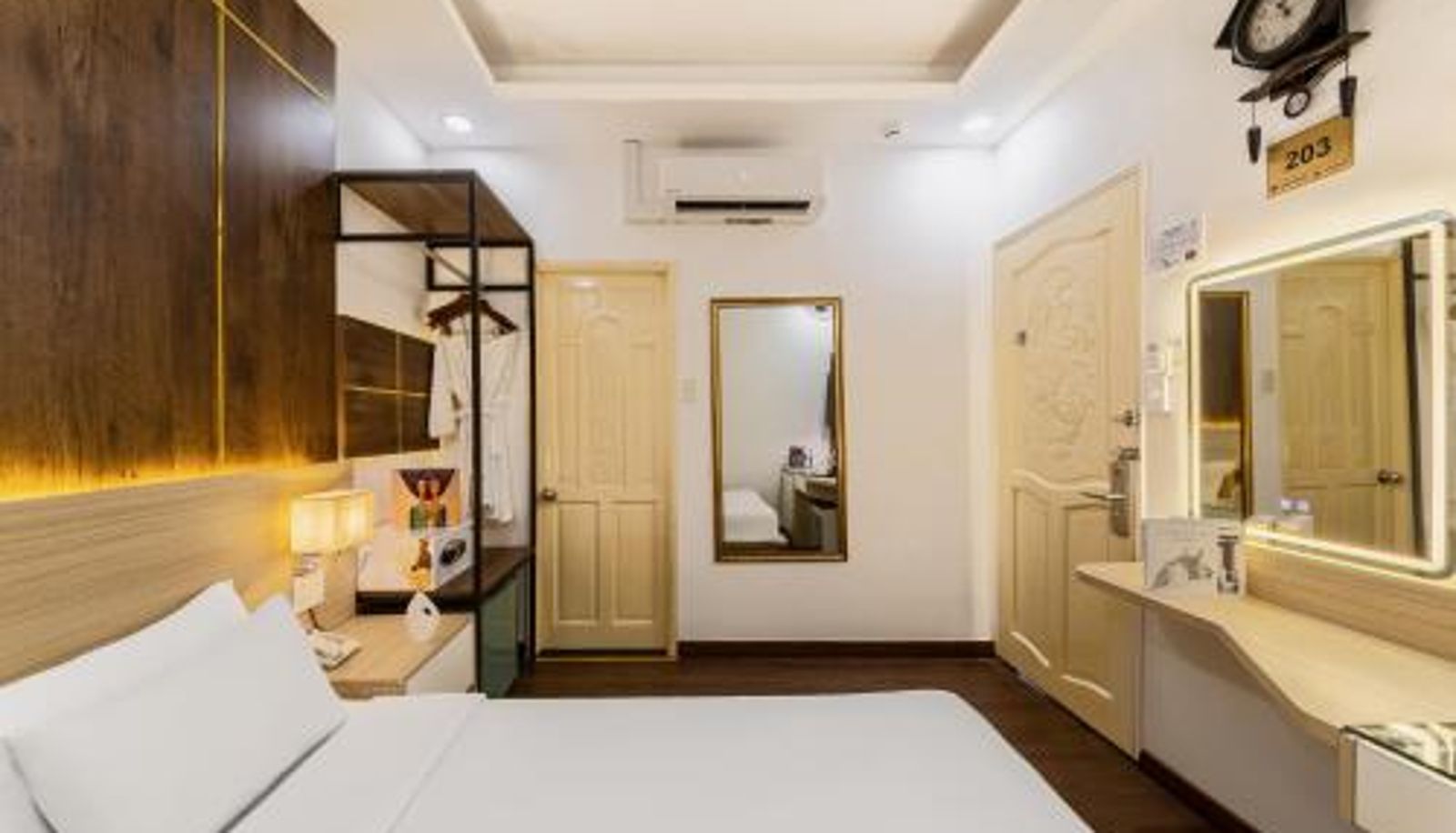 Room - A25 Hotel - 274 Đề Thám