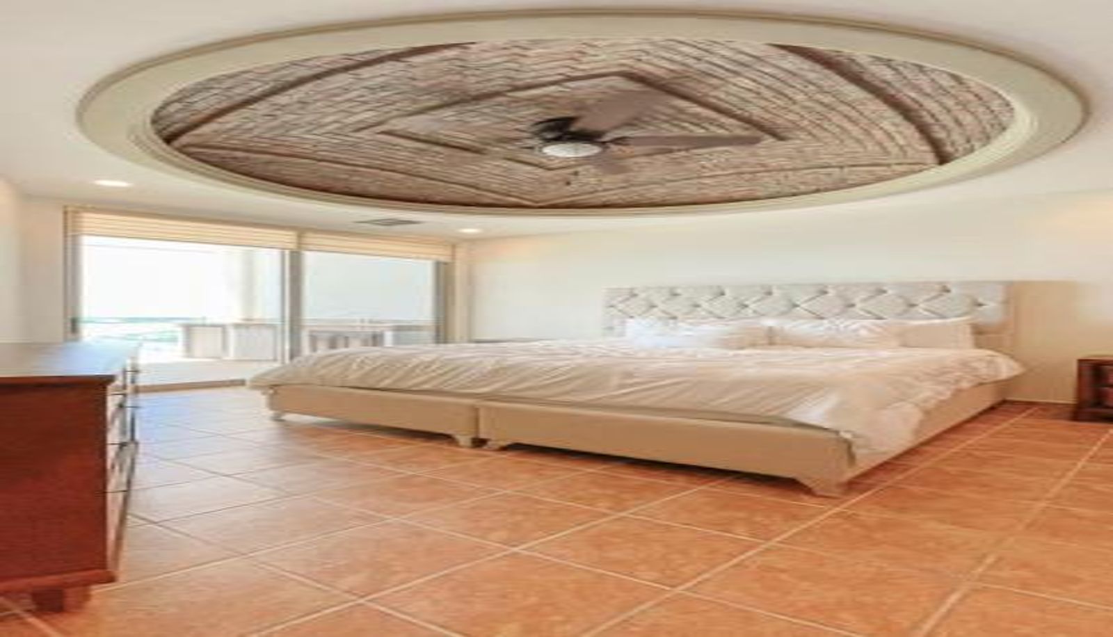 Info - Esmeralda Beach Resort