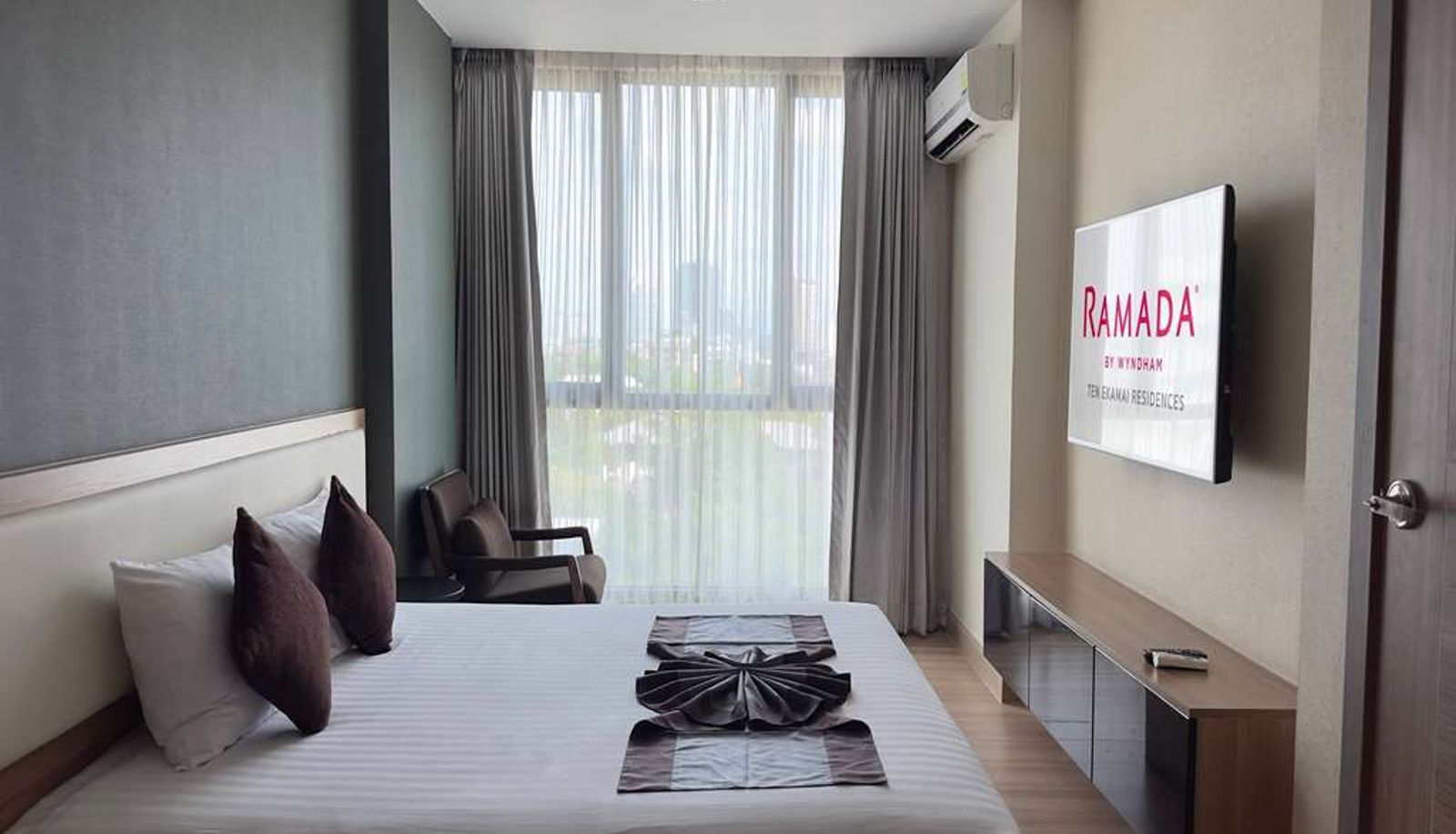 Zimmer - Ramada by Wyndham Bangkok Ten Ekamai Residences