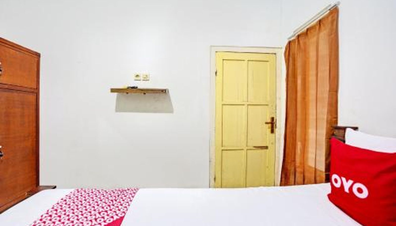 Kamer - OYO 92816 Ana Homestay