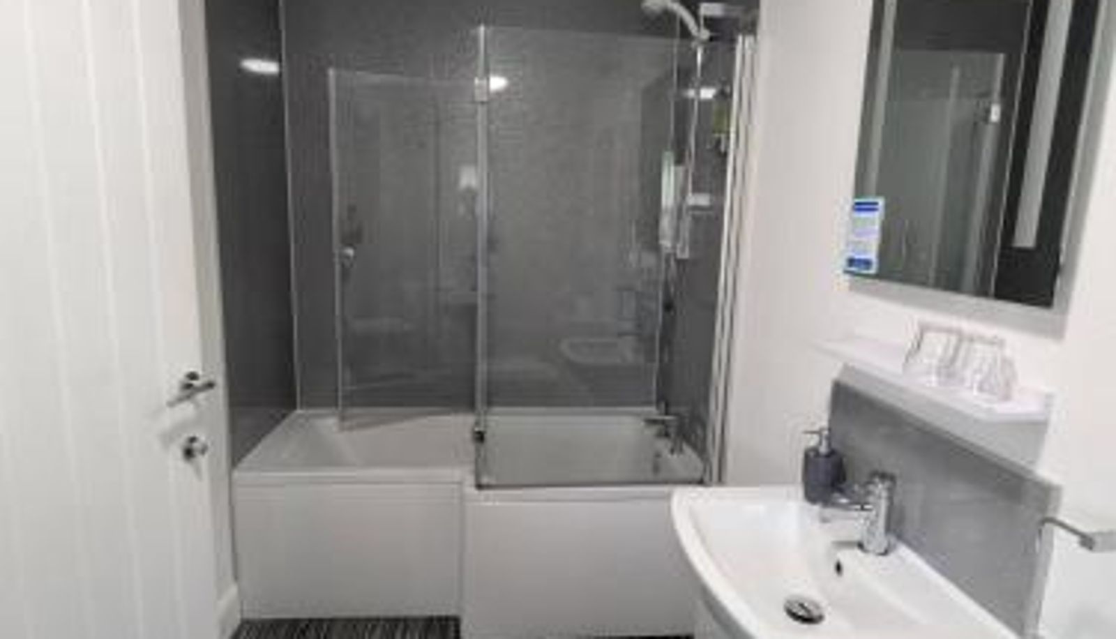 Badkamer - Old North Inn Hotel