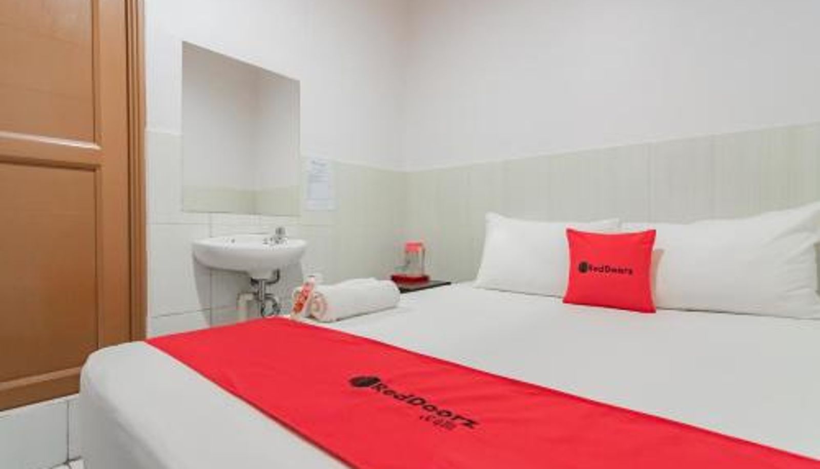 Standardzimmer - RedDoorz @ Komplek Pontianak Mall